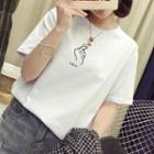 Short-sleeve Heart Gesture T-shirt