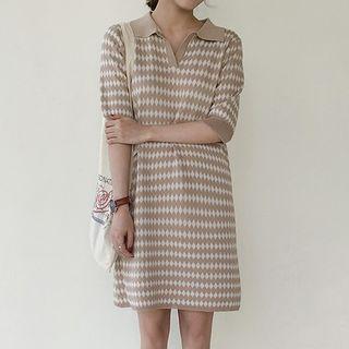 Short-sleeve Patterned Mini Knit Dress
