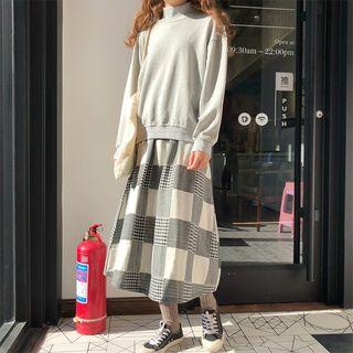 High Neck Long Sleeve Pullover / High Waist Plaid Skirt
