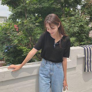 Short-sleeve Stitch-trim Button-trim Knit Top