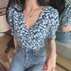 Floral Short-sleeve Cropped Blouse