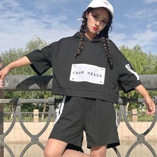 Set: Printed 3/4 Sleeve Hoodie + Shorts