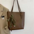 Croc Grain Tote Bag / Charm