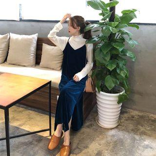 Spaghetti-strap Maxi Velvet Dress