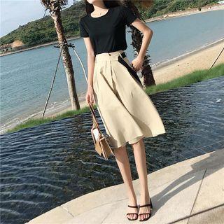 Short-sleeve T-shirt / Tank Top / A-line Skirt