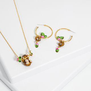 Animal Flower Enamel Pendant Alloy Necklace Pink & White & Green & Gold - One Size