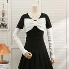 Colorblock Ribbon-accent Crop T-shirt With Sleeves