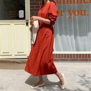 Round-neck Button-back Midi Dress