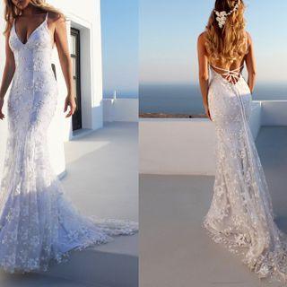Spaghetti Strap Sheath Lace Wedding Gown