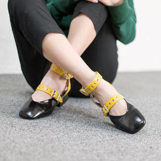 Belted-detail Perforated-strap Flats