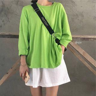 Long Sleeve Plain Tee / Wide Leg Shorts