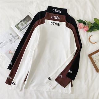 Long-sleeve Mock Neck Letter T-shirt