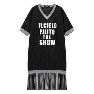 Lettering Pleated Hem Short Sleeve Dress