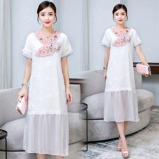 Short-sleeve Chiffon Midi Shift Dress