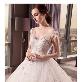 V-neck Flower Applique Ball Wedding Dress