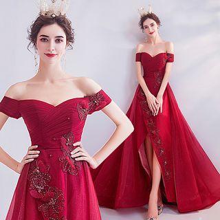 Off-shoulder Flower Applique Slit A-line Evening Gown