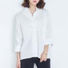 3/4-sleeved Collared Top