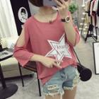 Print Cutout Shoulder 3/4-sleeve T-shirt