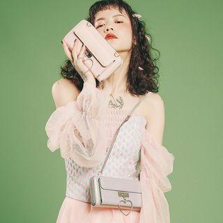 Wire Heart Dangle Crossbody Satchel