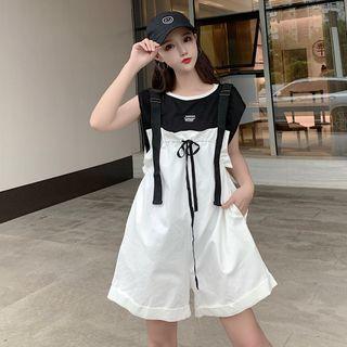 Sleeveless Lettering T-shirt / Wide Leg Jumper Shorts
