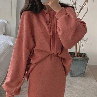 Set: Loose Fit Cardigan + Side Slit Knit Skirt