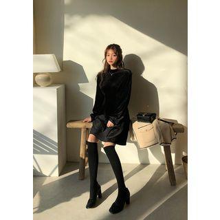 Mockneck Velvet Minidress Black - One Size