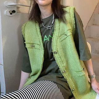 Single-breasted Fray Hem Vest / Elbow-sleeve Lettering T-shirt