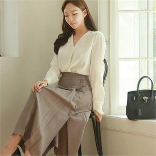 V-neck Pleated-back Blouse