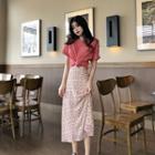 Plain Short Sleeve T-shirt / Floral Skirt