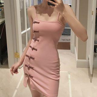 Spaghetti Strap Frog Buttoned Dress
