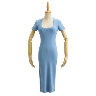 Short-sleeve Scoop-neck Midi Sheath Dress