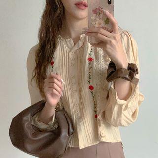 Puff-sleeve Embroidered Flower Top