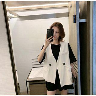 Set: Crew-neck Short-sleeve T-shirt + Vest