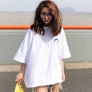 Elbow-sleeve Face Embroidery T-shirt