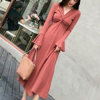 Long-sleeve Knot-detail Midi A-line Knit Dress