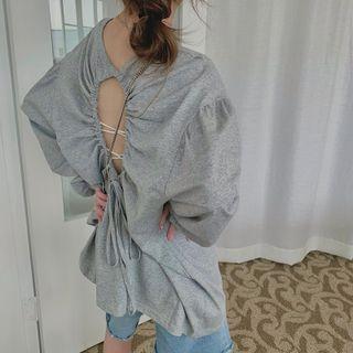 Open-back Oversized Long-sleeve T-shirt