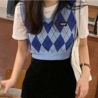 Crop Short-sleeve T-shirt / Argyle Print Knit Sweater Vest