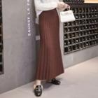Maxi A-line Pleated Knit Skirt