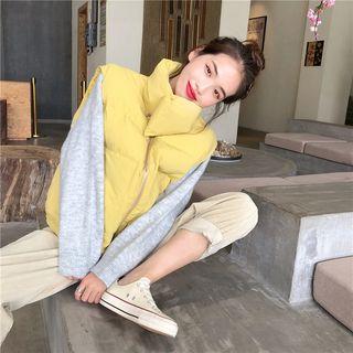 Lettering Loose-fit Sweatshirt / Plain Padded Vest / Corduroy Pants