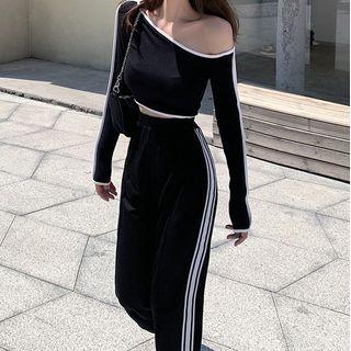 Contrast Trim One-shoulder Cropped T-shirt / Slit Wide-leg Pants