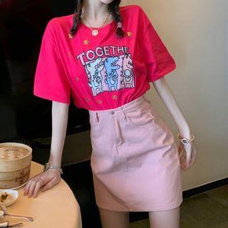 Short-sleeve Print T-shirt / Denim A-line Skirt