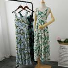 Sleeveless Leaf Print A-line Maxi Dress