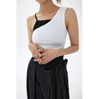 Set: Single-shoulder Top + Halter Top