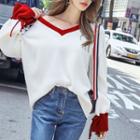 Two-tone Bell-sleeve V-neck Sweater