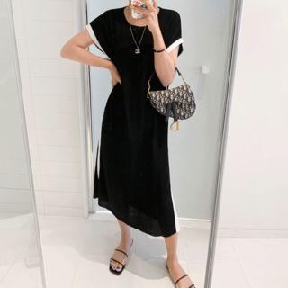 Round-neck Contrast-trim Slit-side Knit Dress
