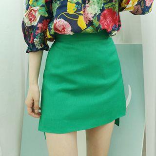 Band-waist Dip-back Skirt