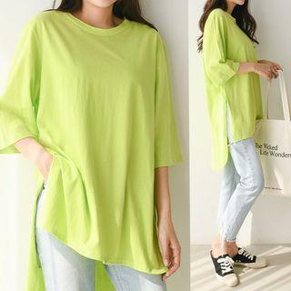 Dip-back Colored T-shirt One Size