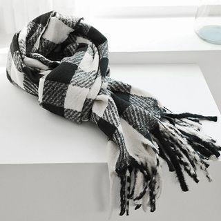 Fringed-edge Checked Muffler Scarf Black - One Size