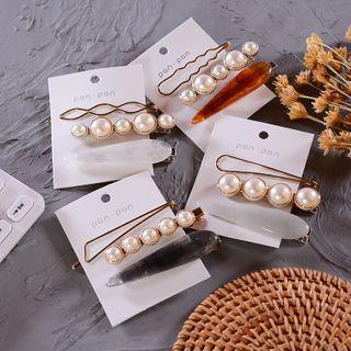 Faux Pearl Hair Clip E1218 - Random Color - One Size
