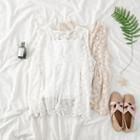 Set: Sleeveless Lace Top + Plain Camisole
